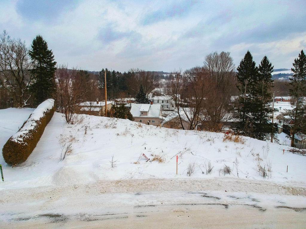 












Rue Mullins

,
Sherbrooke (Brompton/Rock Forest/Saint-Élie/Deauville),







QC
J1C0N1

