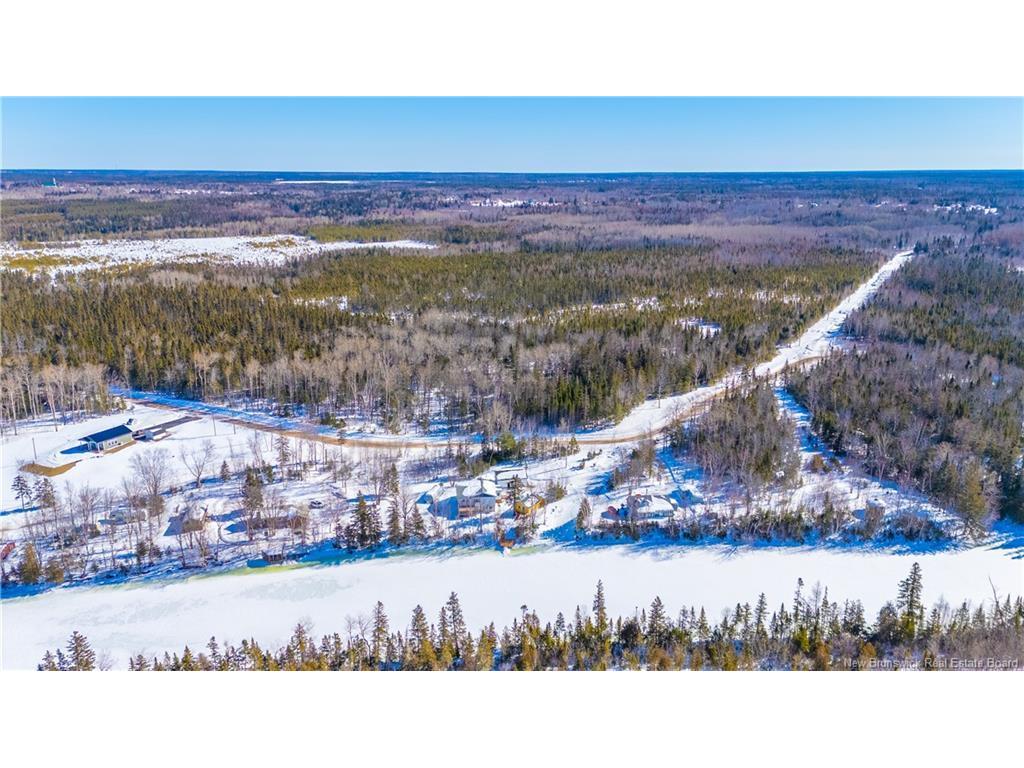 









Lot


du Boom

RD,
Bertrand,







NB
E1W 1M5

