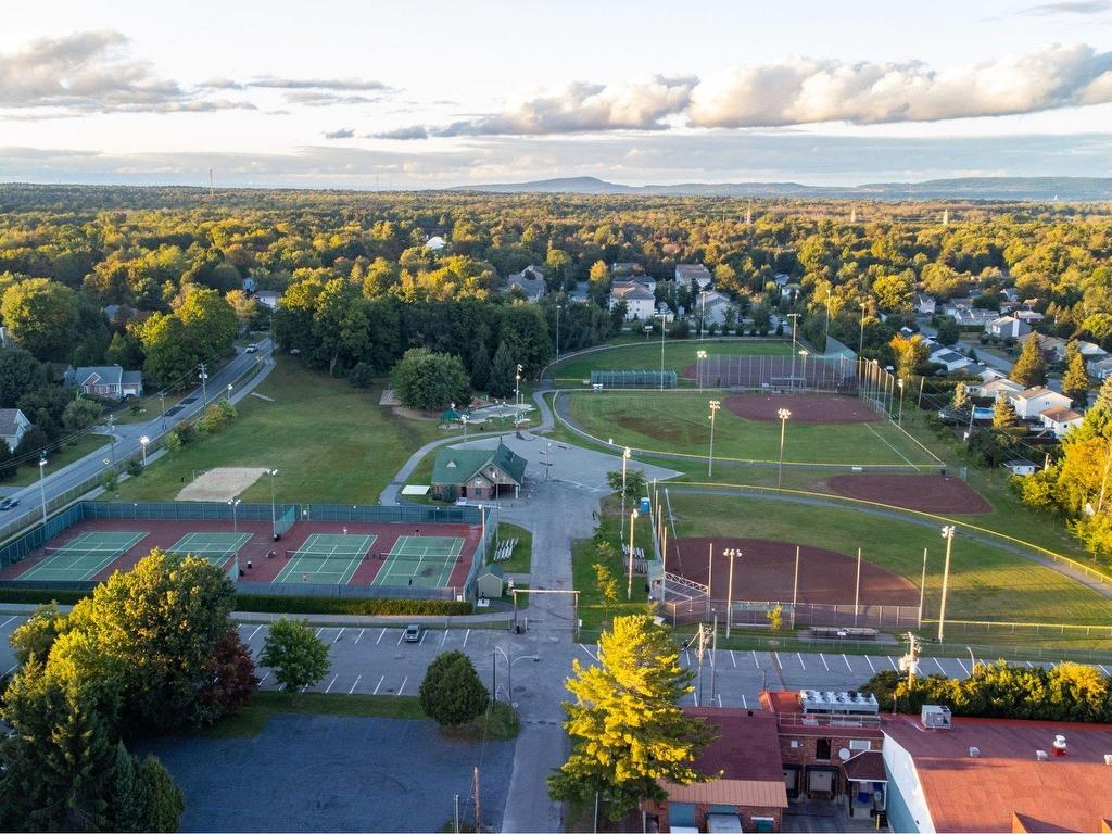 









1886


Ch. Ste-Angélique

,
Saint-Lazare,







QC
J7T2Y1

