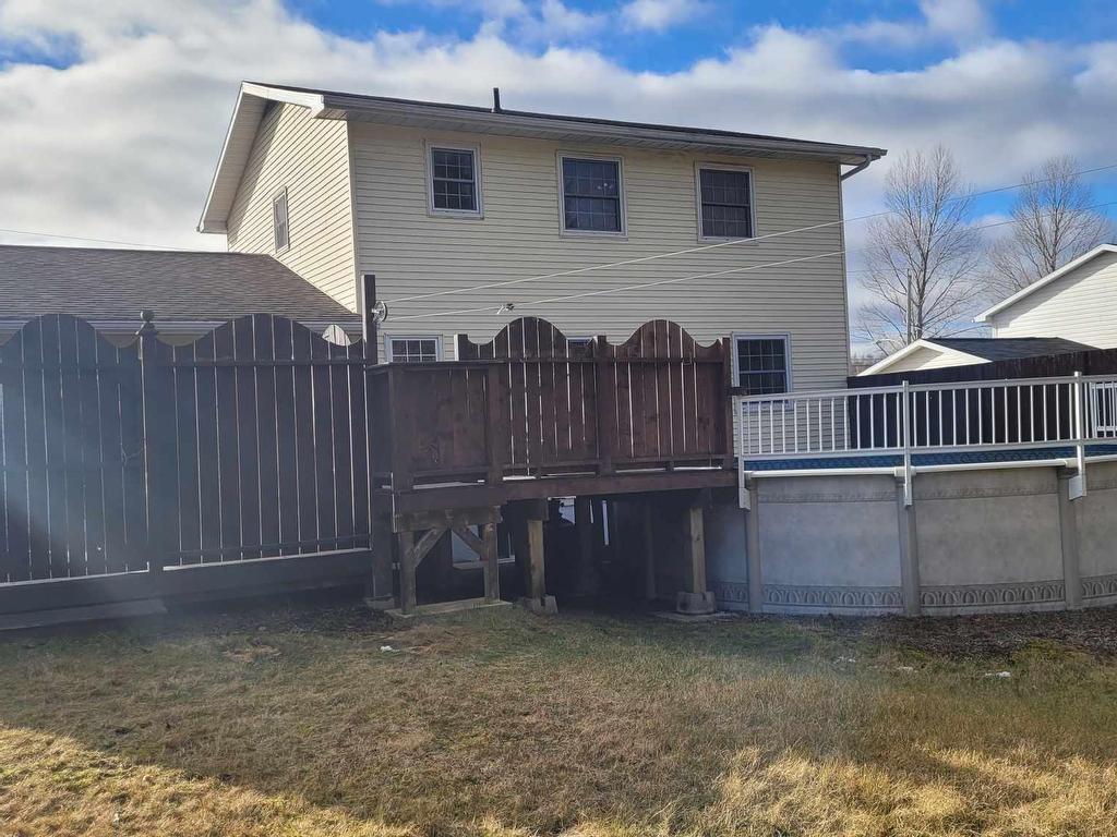 












54 MacKenzie Drive

,
Coxheath,




NS
B1R 2H2

