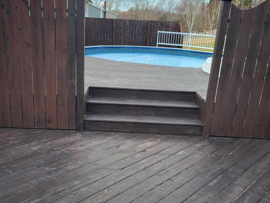 












54 MacKenzie Drive

,
Coxheath,




NS
B1R 2H2

