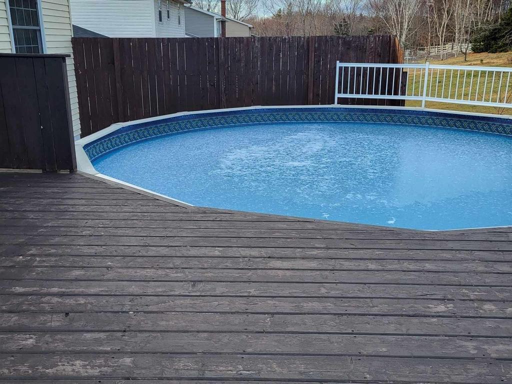 












54 MacKenzie Drive

,
Coxheath,




NS
B1R 2H2

