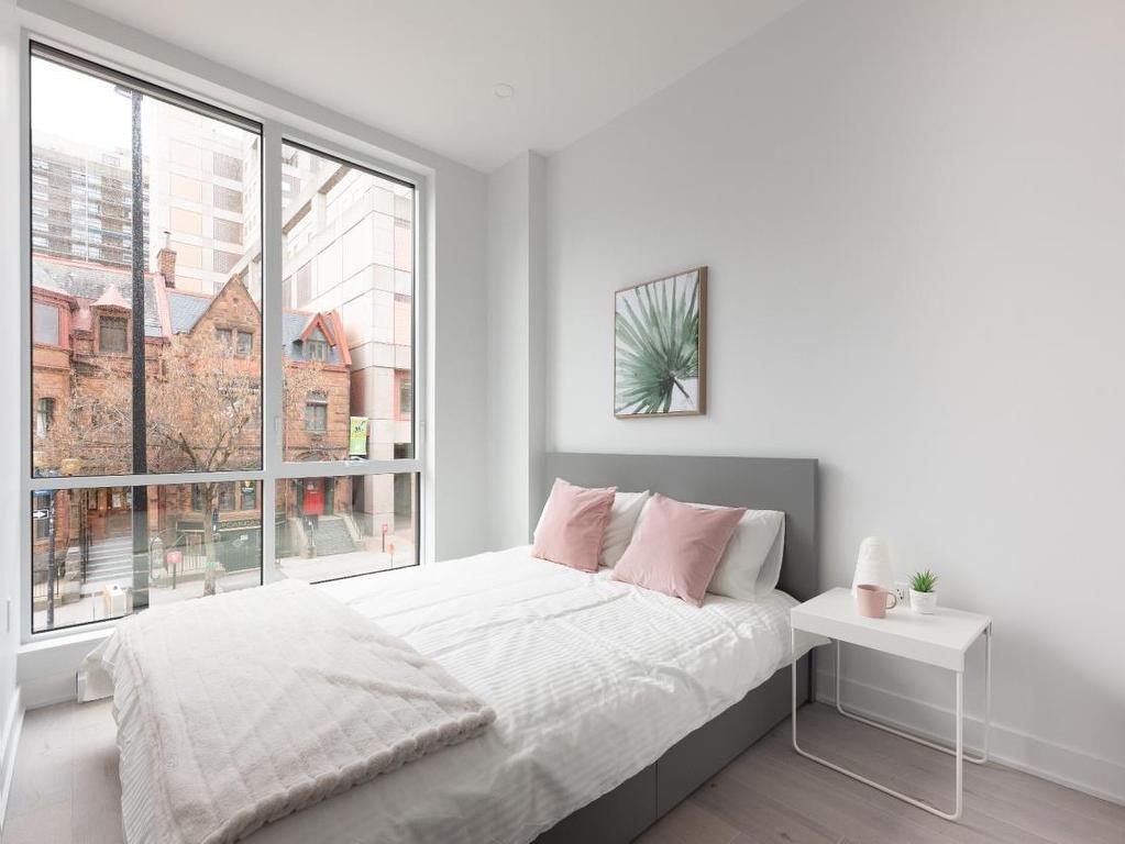 









1415


Rue Bishop

, 204,
Montréal (Ville-Marie),




QC
H3G2E4

