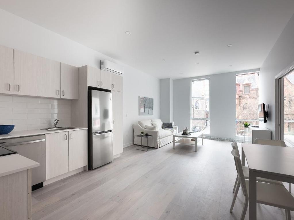 









1415


Rue Bishop

, 204,
Montréal (Ville-Marie),




QC
H3G2E4

