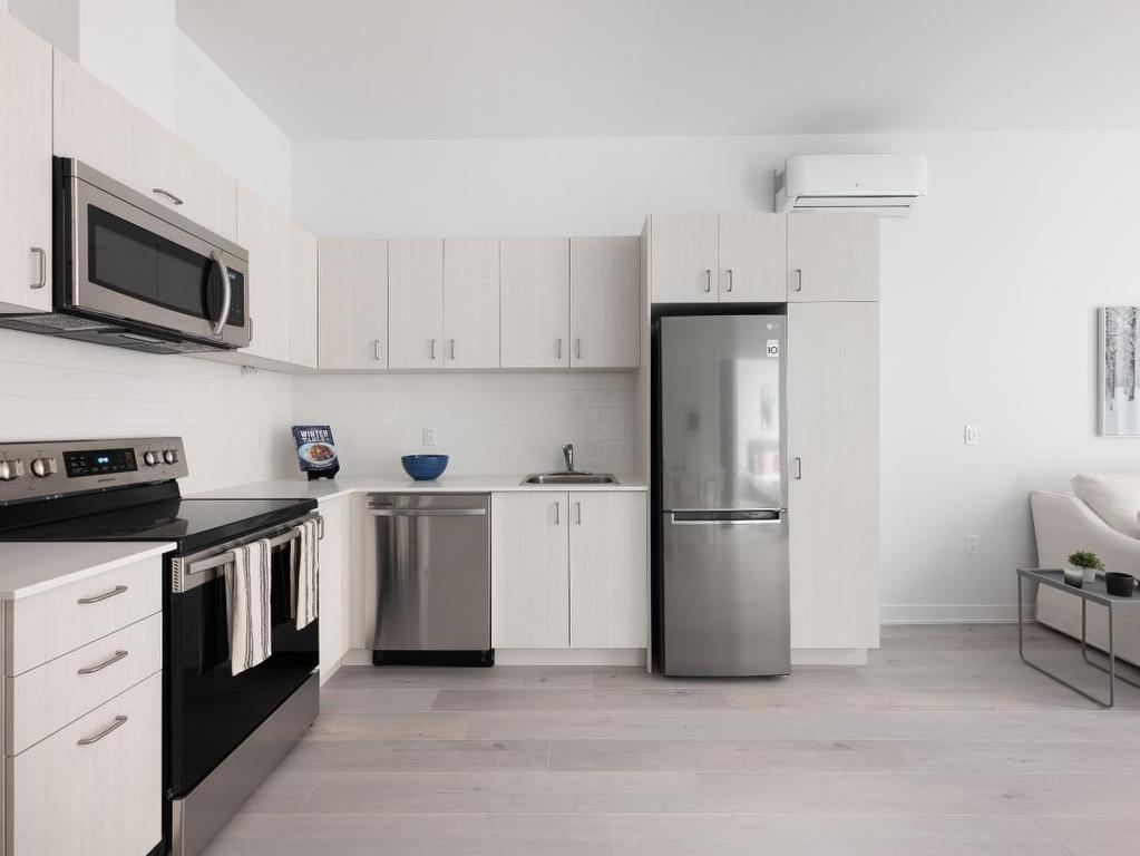 









1415


Rue Bishop

, 204,
Montréal (Ville-Marie),




QC
H3G2E4

