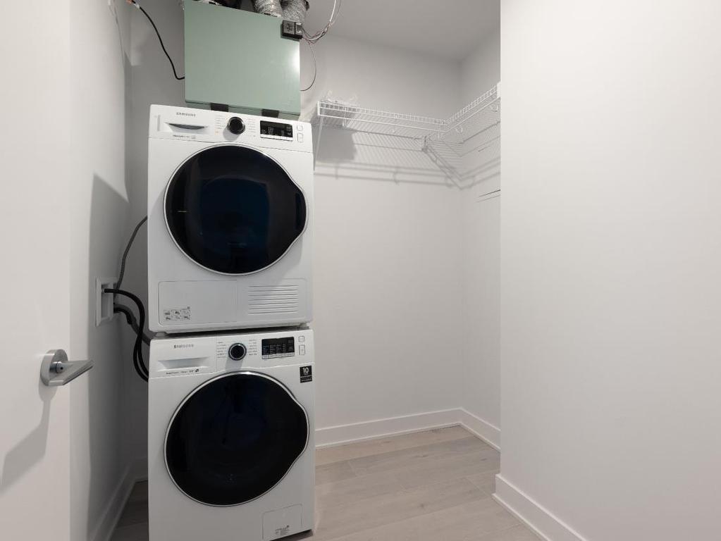 









1415


Rue Bishop

, 204,
Montréal (Ville-Marie),




QC
H3G2E4

