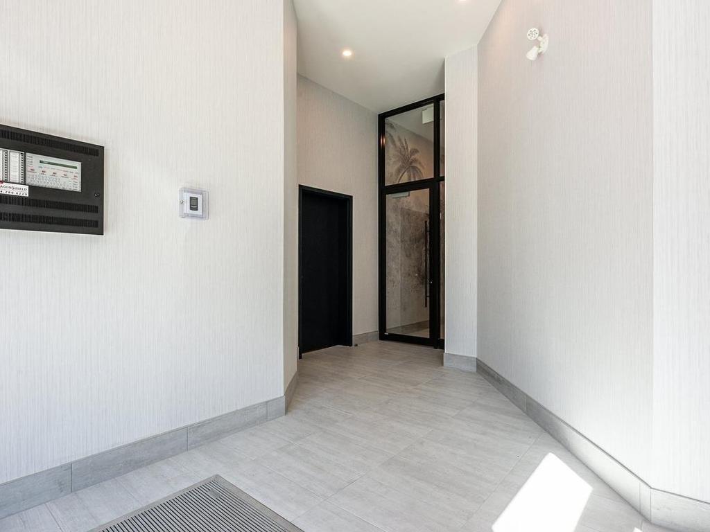 









1415


Rue Bishop

, 204,
Montréal (Ville-Marie),




QC
H3G2E4

