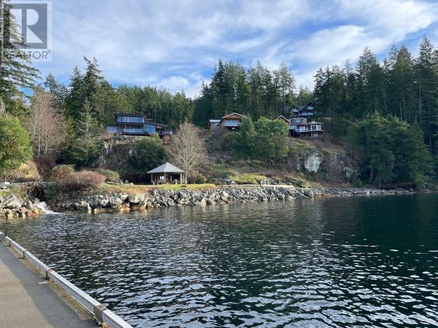 












2-10289 FINN BAY ROAD

,
Powell River,




British Columbia
V0N2G0

