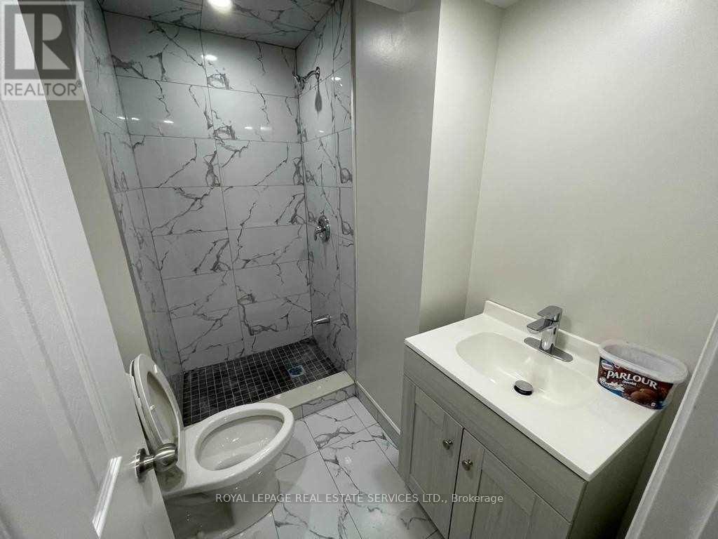 












1123 - 1123 SAVOLINE BLVD BOULEVARD W

,
Milton,




Ontario
L9T8N9

