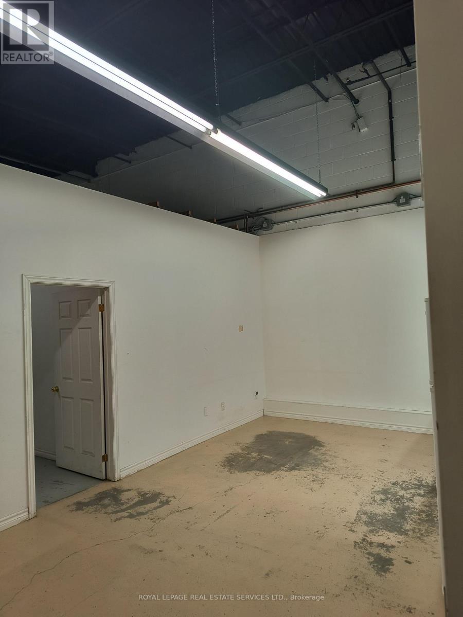 












6 - 12 UPJOHN ROAD

,
Toronto,




Ontario
M3B2V9


