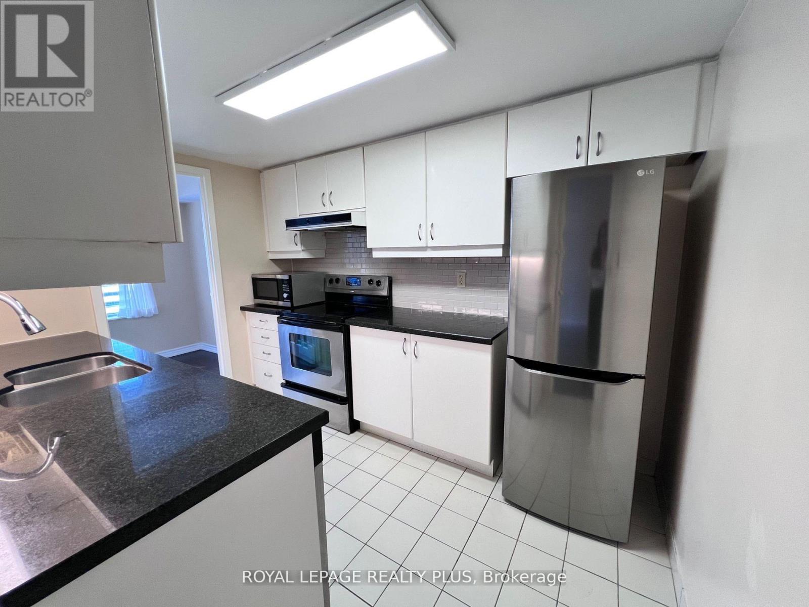 












1601 - 44 GERRARD STREET W

,
Toronto,




Ontario
M5G2K2

