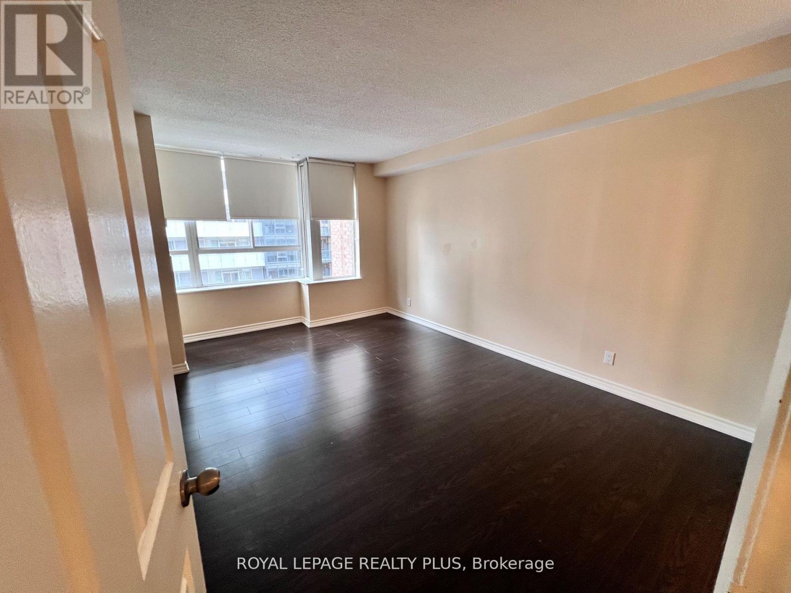 












1601 - 44 GERRARD STREET W

,
Toronto,




Ontario
M5G2K2

