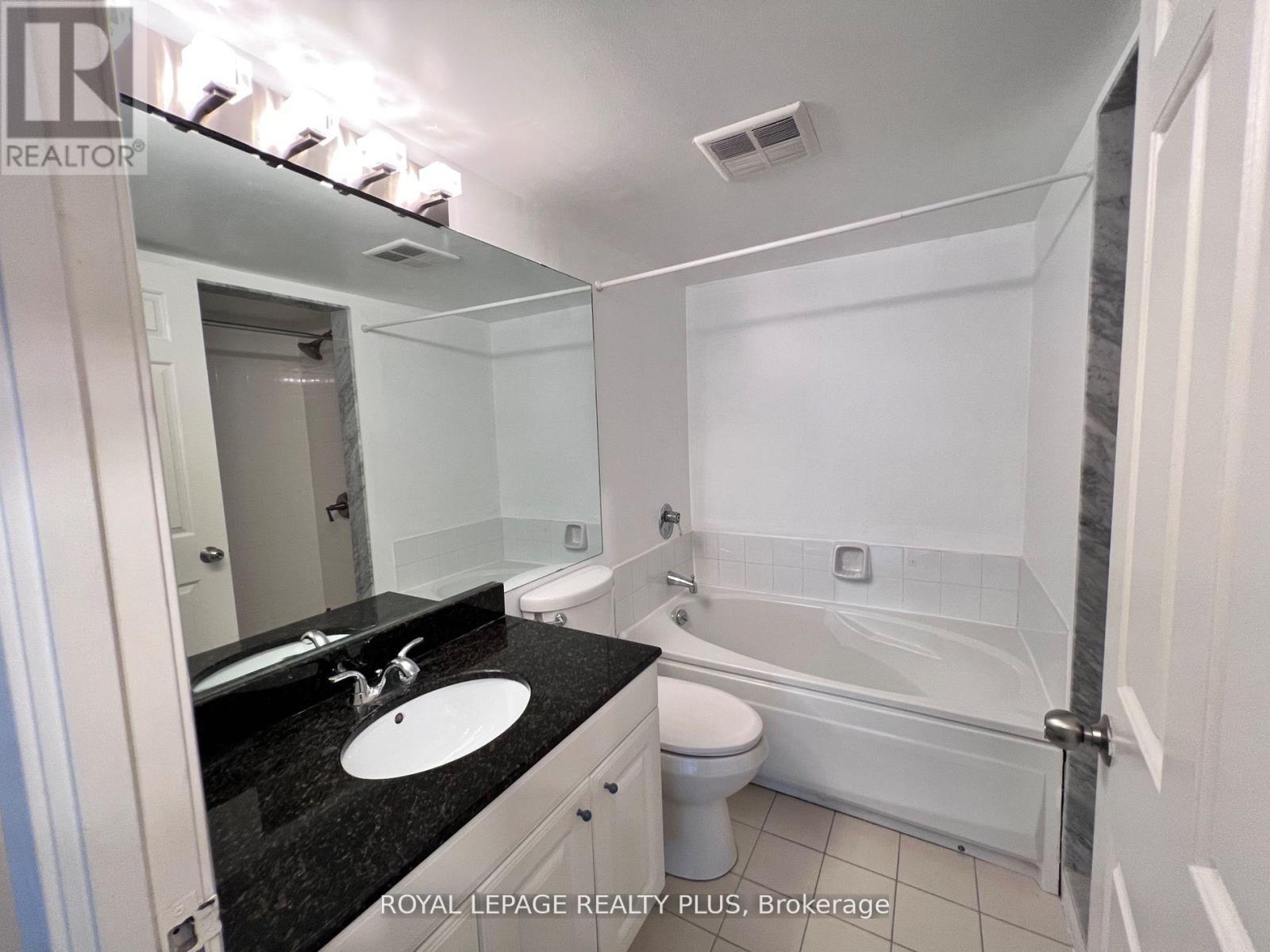 












1601 - 44 GERRARD STREET W

,
Toronto,




Ontario
M5G2K2

