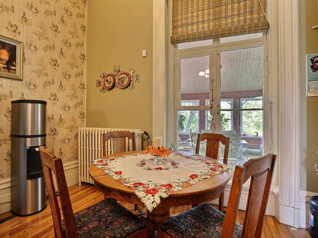 









223

 - 223A


Rue Bella

,
Saint-Jean-sur-Richelieu,




QC
J2X4Y6

