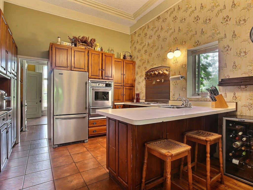 









223

 - 223A


Rue Bella

,
Saint-Jean-sur-Richelieu,




QC
J2X4Y6

