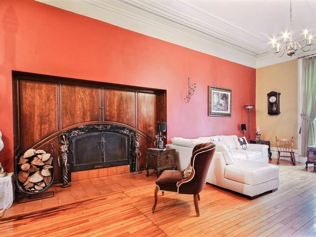 









223

 - 223A


Rue Bella

,
Saint-Jean-sur-Richelieu,




QC
J2X4Y6


