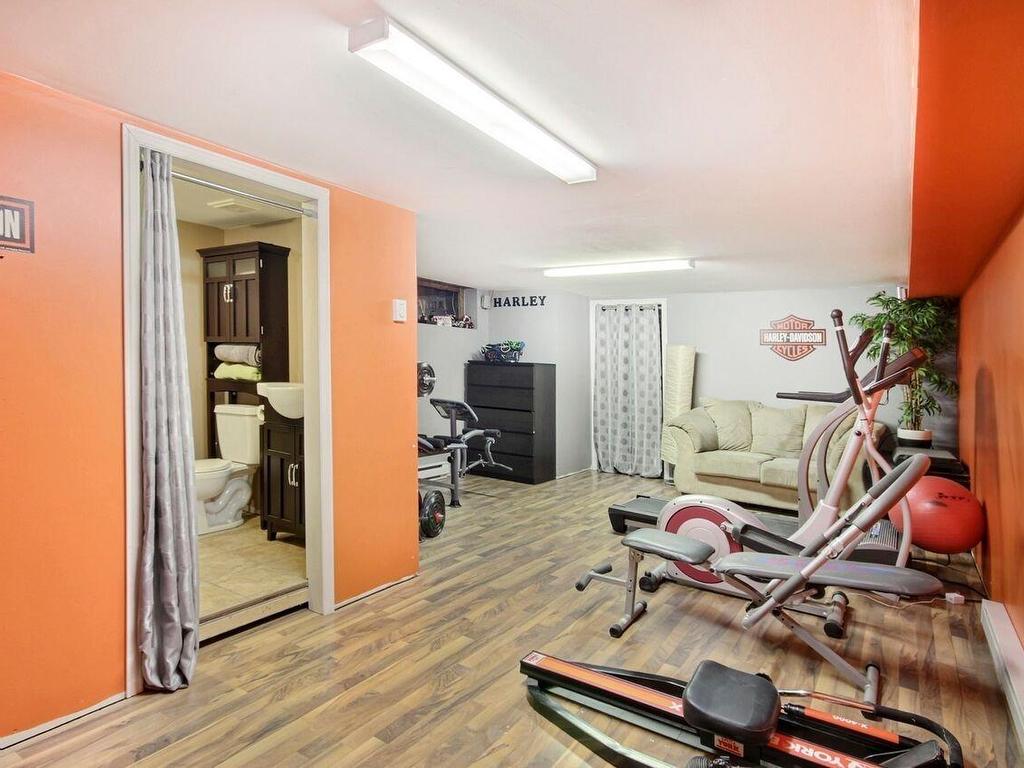 









223

 - 223A


Rue Bella

,
Saint-Jean-sur-Richelieu,




QC
J2X4Y6

