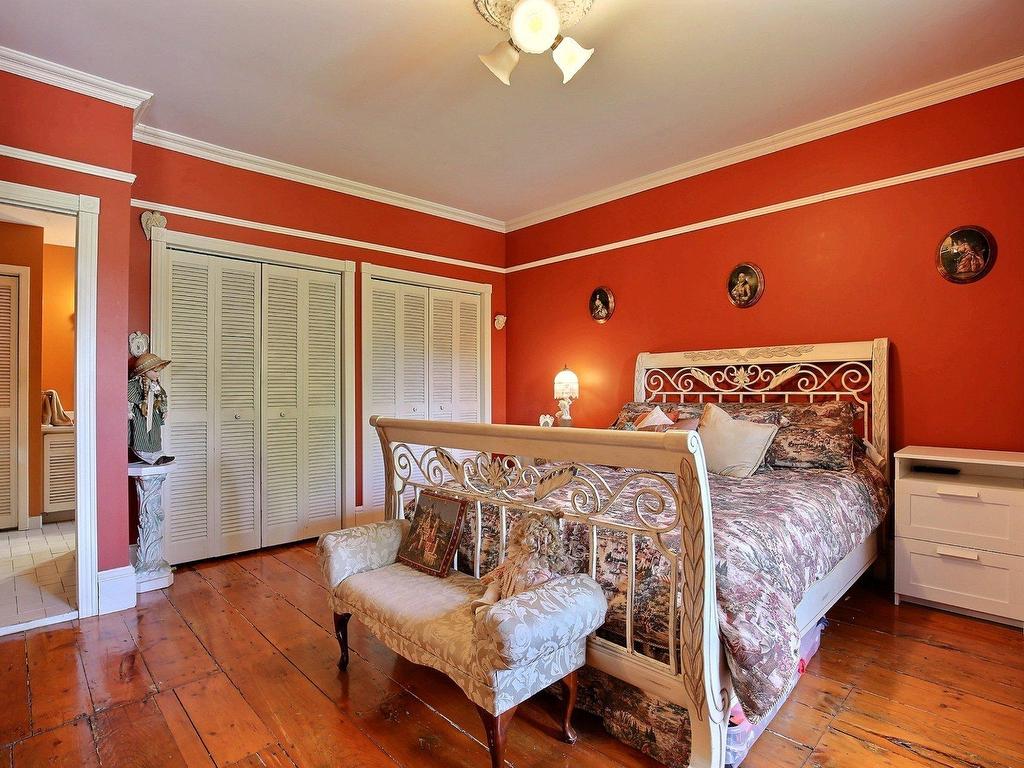 









223

 - 223A


Rue Bella

,
Saint-Jean-sur-Richelieu,




QC
J2X4Y6

