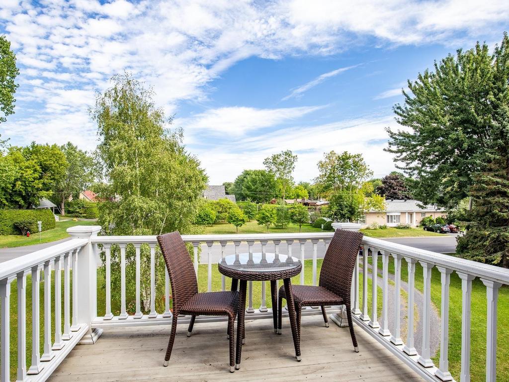 









223

 - 223A


Rue Bella

,
Saint-Jean-sur-Richelieu,




QC
J2X4Y6

