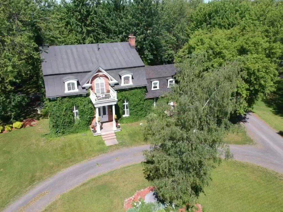 









223

 - 223A


Rue Bella

,
Saint-Jean-sur-Richelieu,




QC
J2X4Y6

