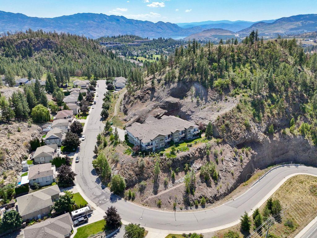 









2523


Shannon View

Drive, 204,
West Kelowna,




BC
V4T 2Z7

