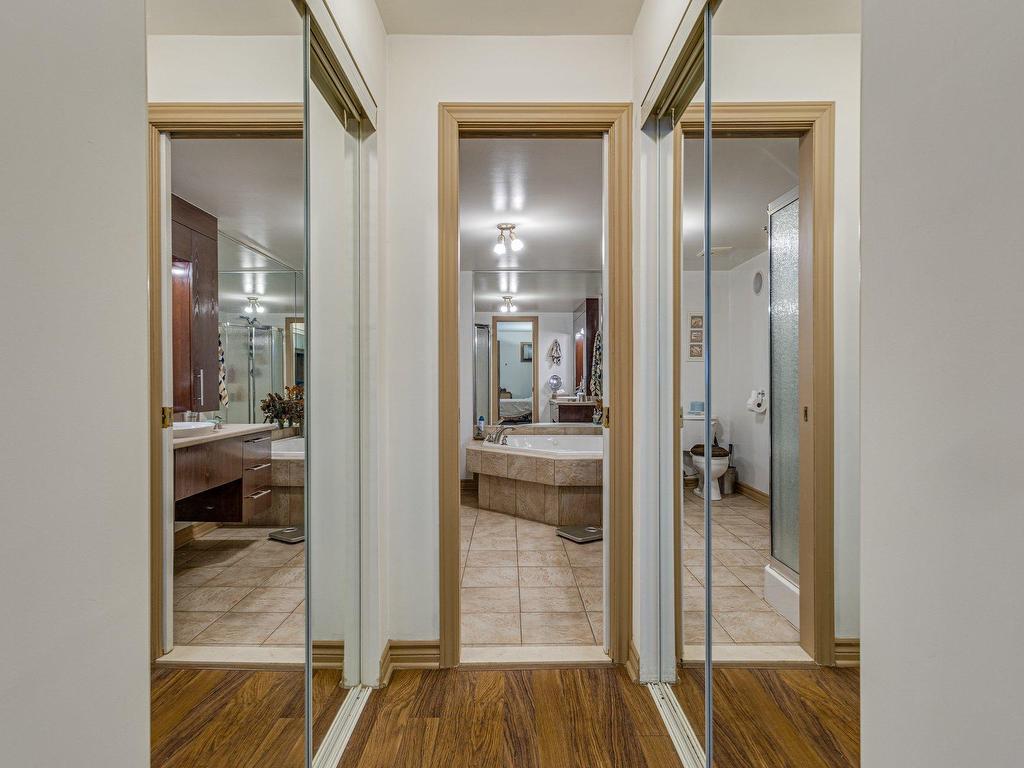 









2300


Boul. Daniel-Johnson

, 102,
Laval (Chomedey),




QC
H7T3A5

