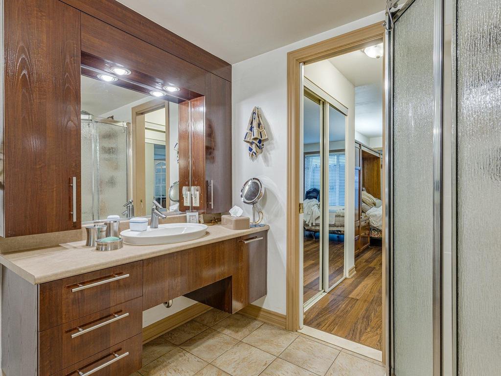 









2300


Boul. Daniel-Johnson

, 102,
Laval (Chomedey),




QC
H7T3A5

