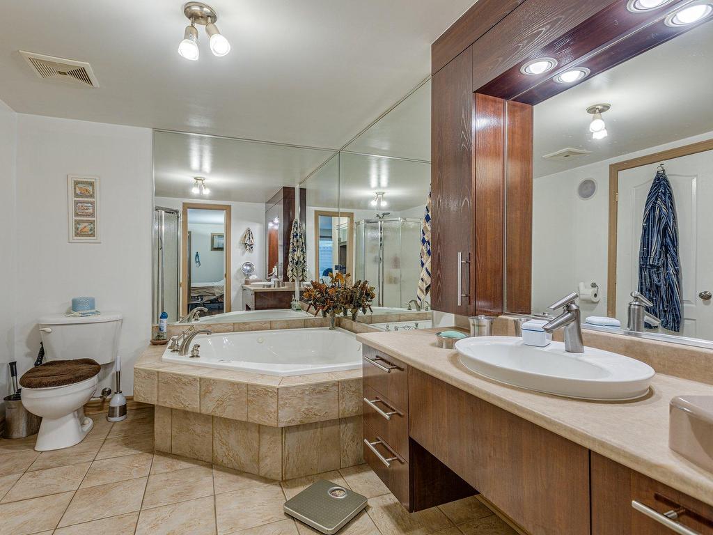 









2300


Boul. Daniel-Johnson

, 102,
Laval (Chomedey),




QC
H7T3A5

