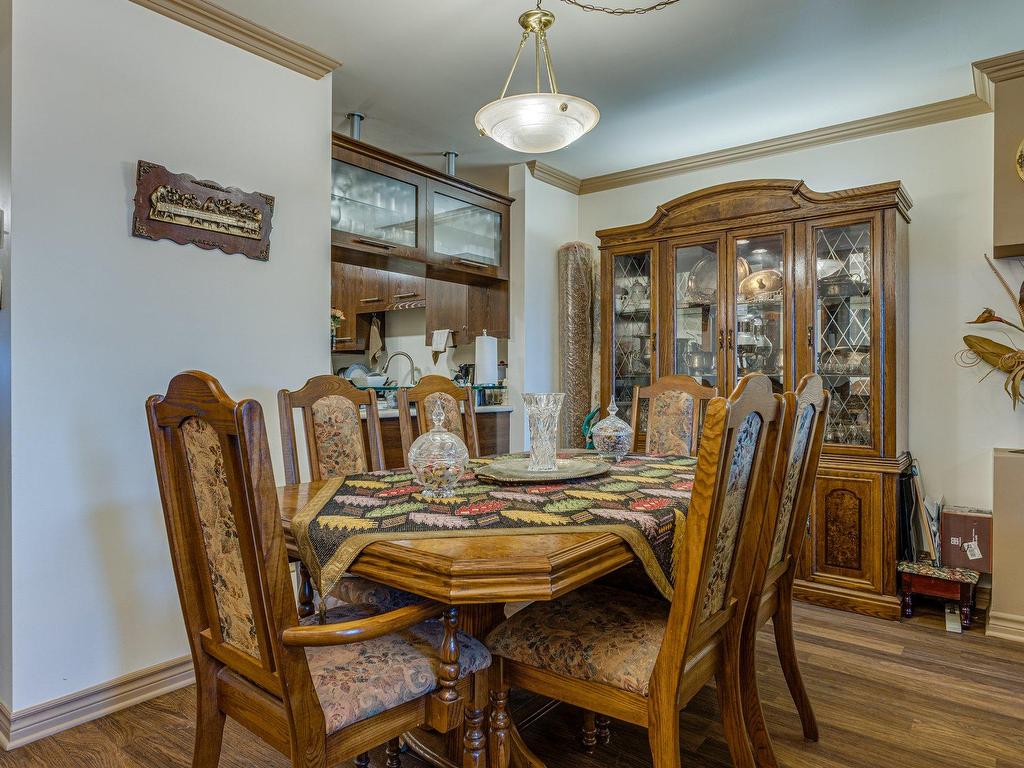 









2300


Boul. Daniel-Johnson

, 102,
Laval (Chomedey),




QC
H7T3A5

