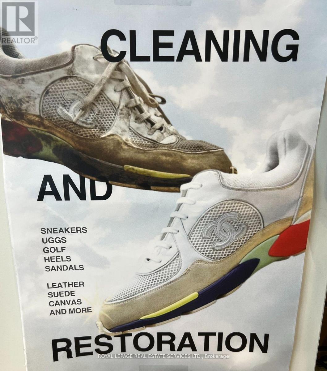 












1011 YONGE STREET

,
Toronto,




Ontario
M4W2K9

