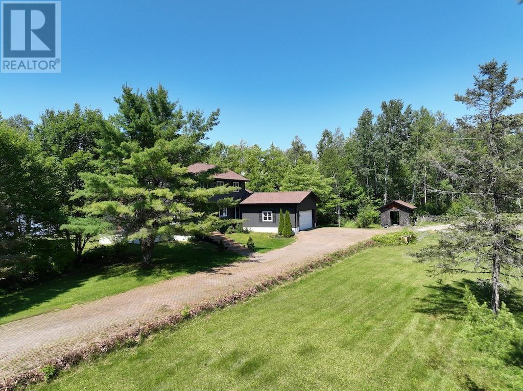 












84 Lakeview RD

,
Iron Bridge,




Ontario
P0R1B0

