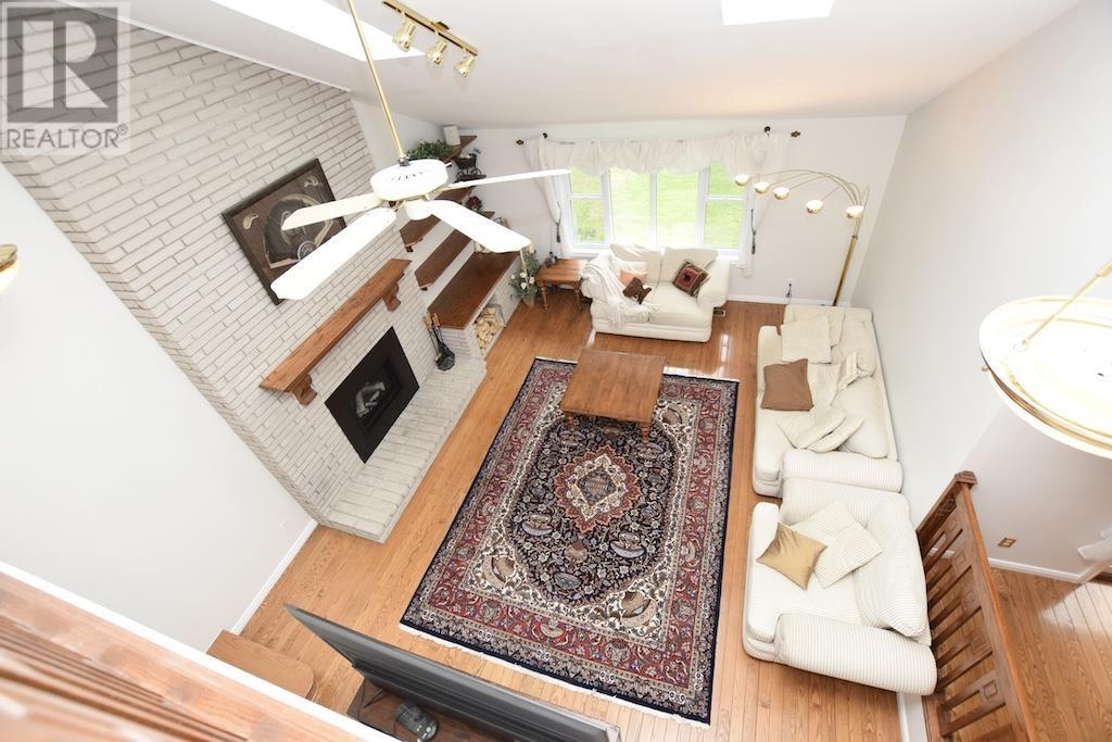 












84 Lakeview RD

,
Iron Bridge,




Ontario
P0R1B0

