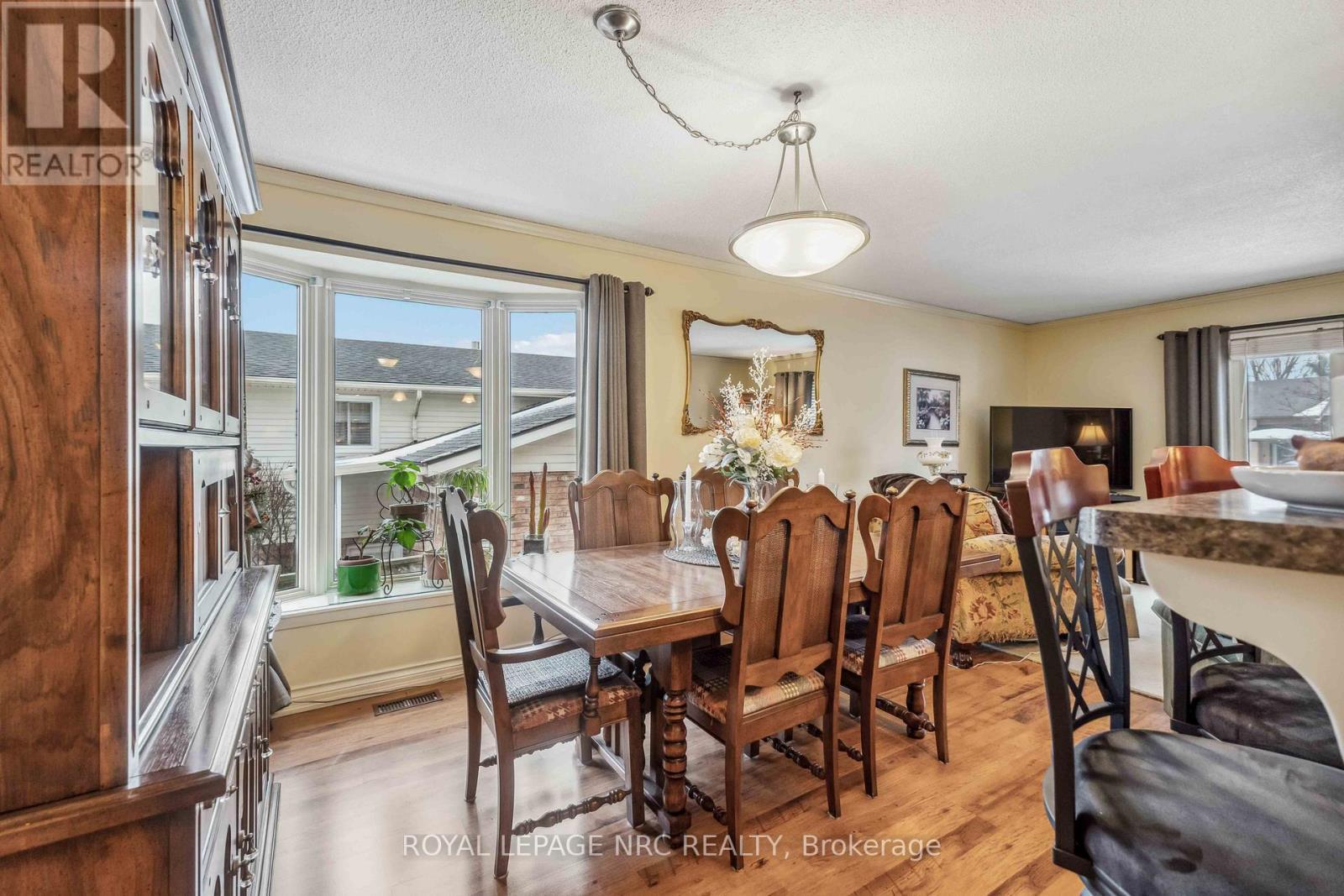 












127 MELISSA CRESCENT

,
Welland (N. Welland),




Ontario
L3C6M5

