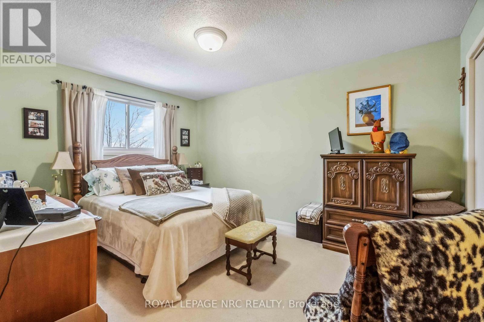 












127 MELISSA CRESCENT

,
Welland (N. Welland),




Ontario
L3C6M5

