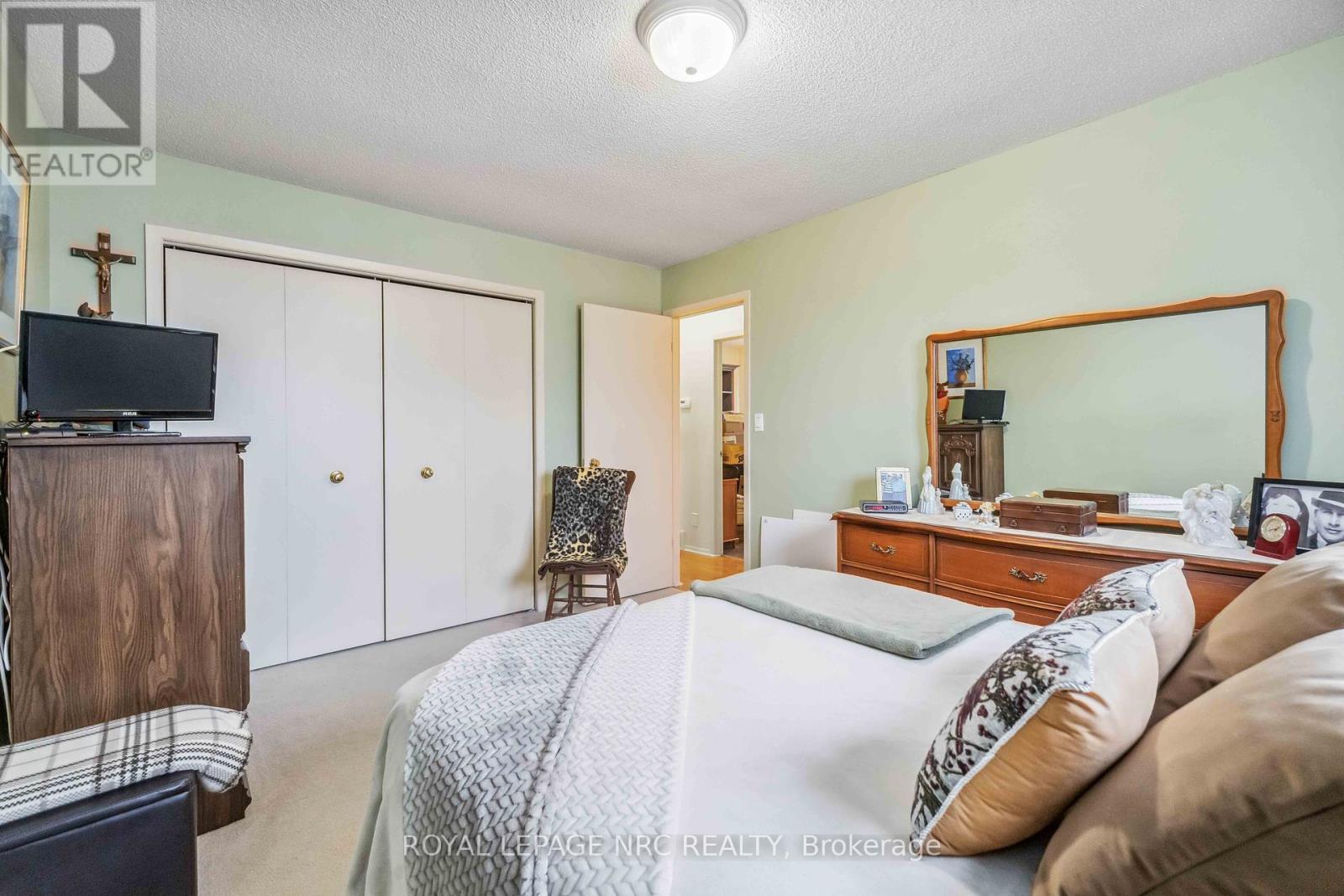 












127 MELISSA CRESCENT

,
Welland (N. Welland),




Ontario
L3C6M5

