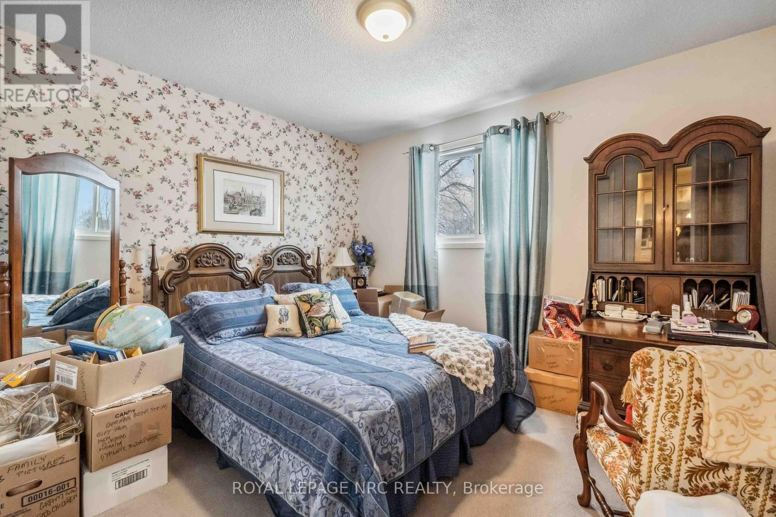 












127 MELISSA CRESCENT

,
Welland (N. Welland),




Ontario
L3C6M5


