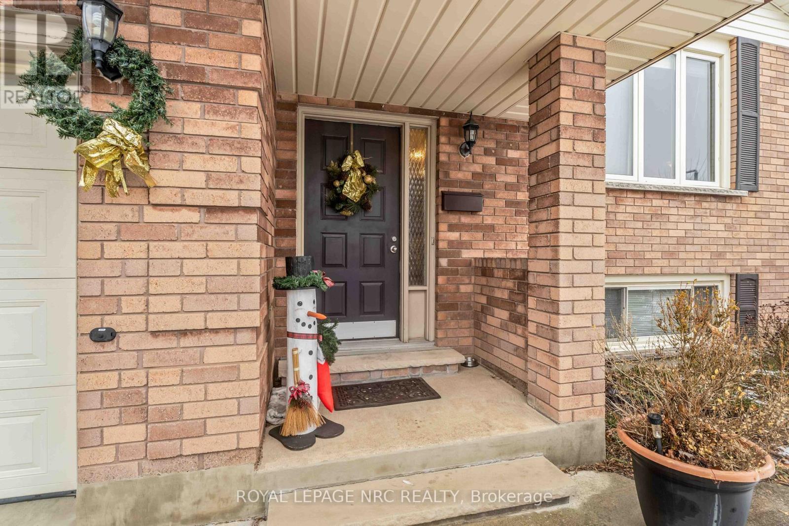 












127 MELISSA CRESCENT

,
Welland (N. Welland),




Ontario
L3C6M5

