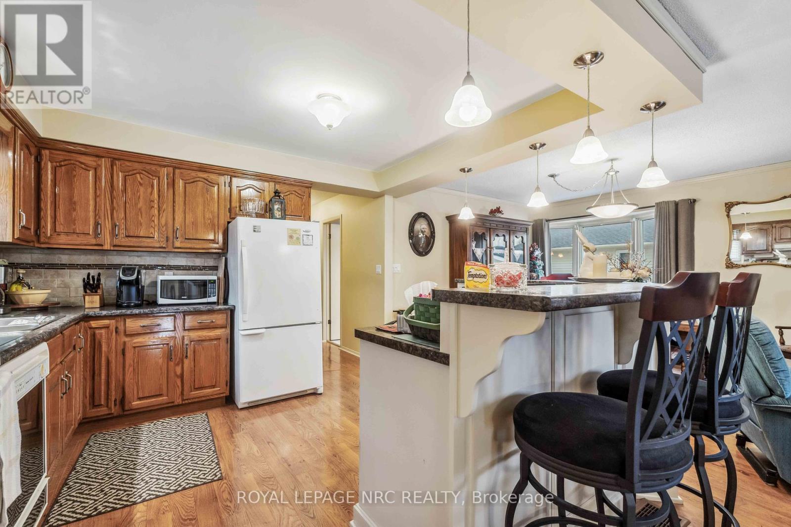 












127 MELISSA CRESCENT

,
Welland (N. Welland),




Ontario
L3C6M5

