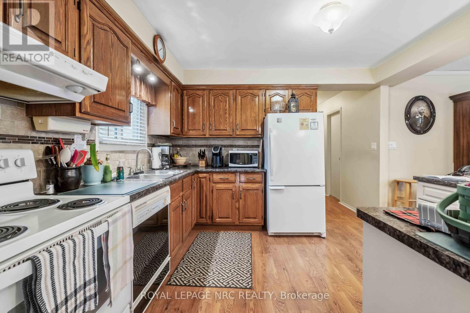 












127 MELISSA CRESCENT

,
Welland (N. Welland),




Ontario
L3C6M5

