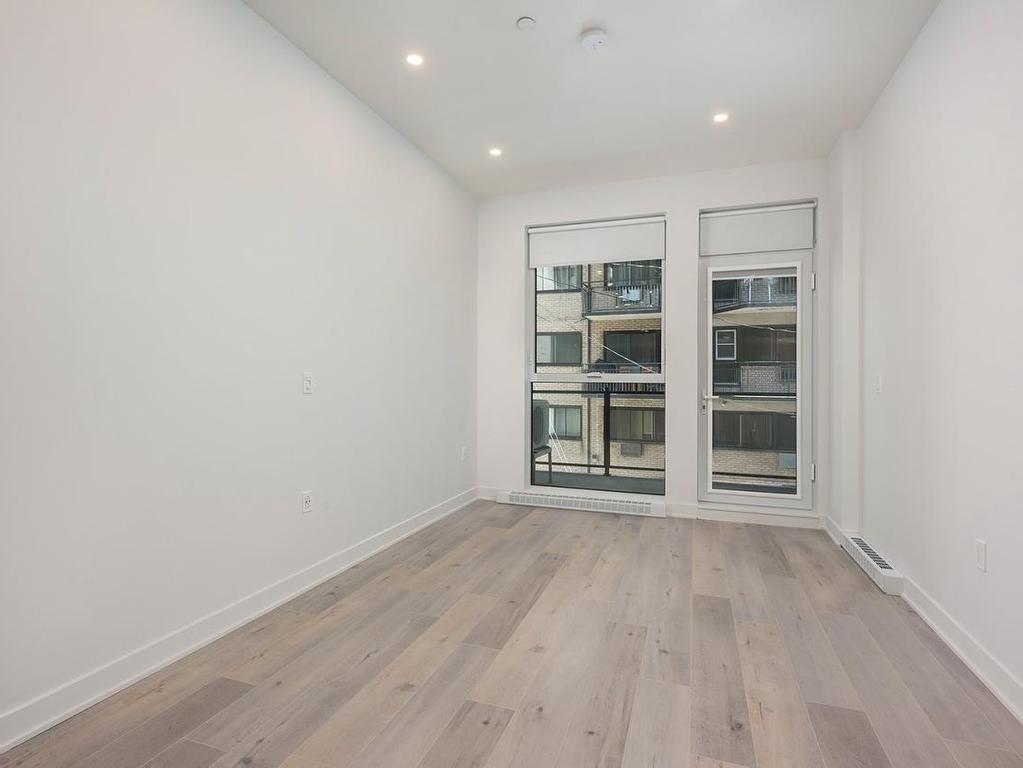 









1415


Rue Bishop

, 410,
Montréal (Ville-Marie),




QC
H3G2E4

