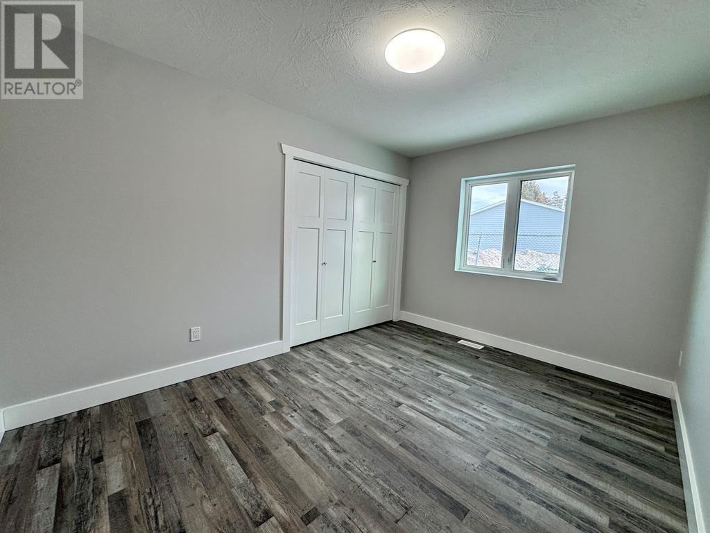 












1009 116 Avenue

,
Dawson Creek,




British Columbia
V1G3E4

