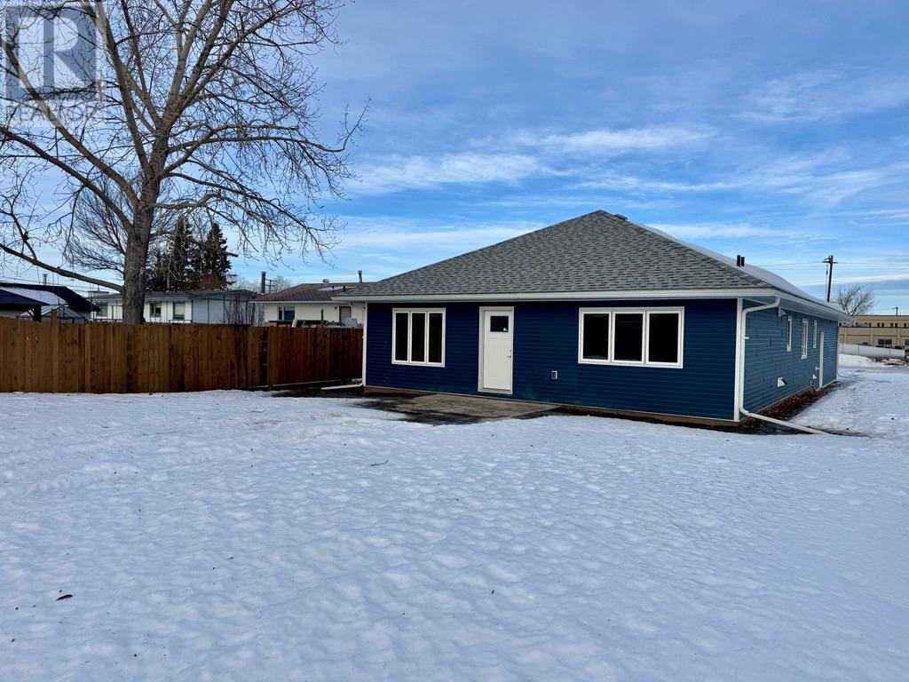 












1009 116 Avenue

,
Dawson Creek,




British Columbia
V1G3E4

