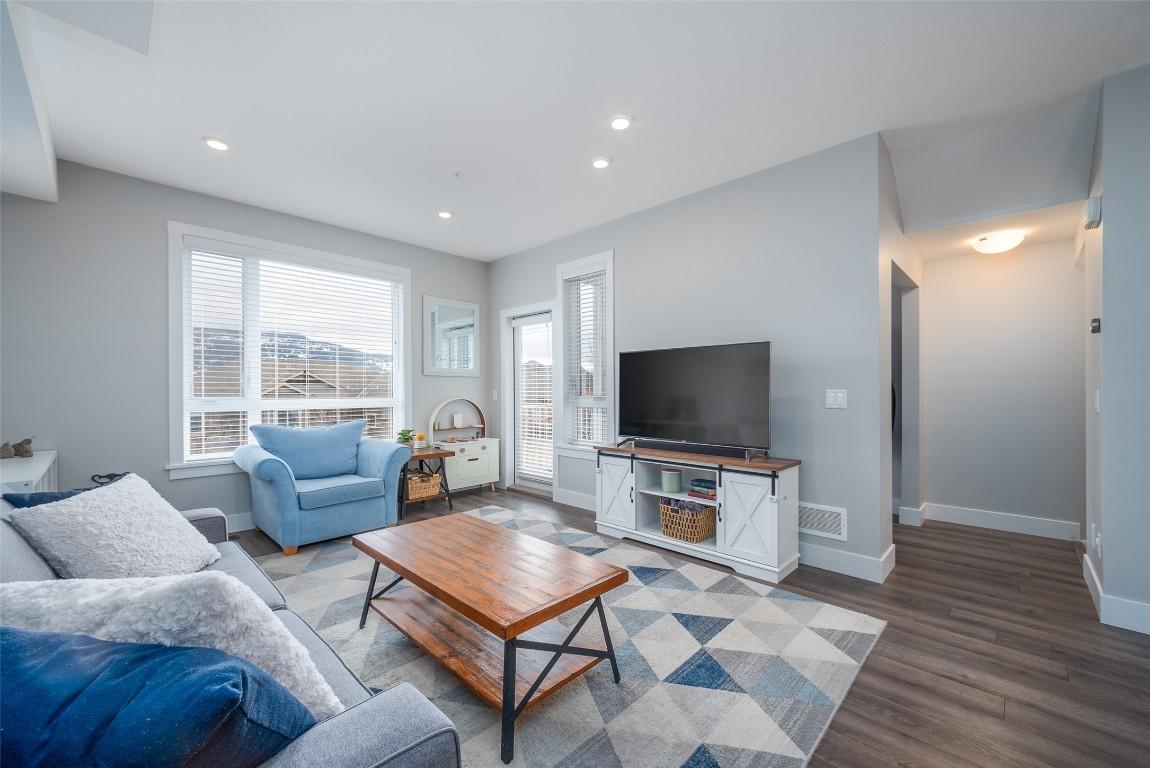 









13098


Shoreline

Way, 43,
Lake Country,




BC
V4V 0A8

