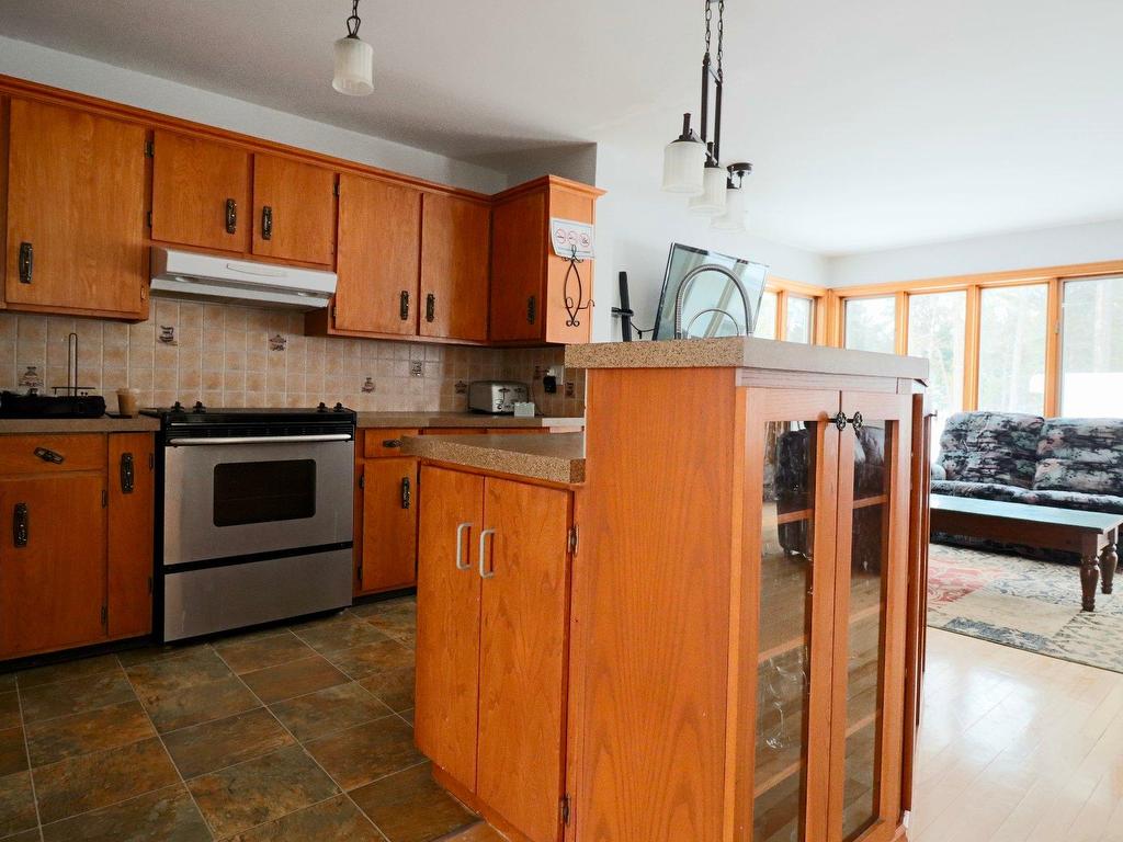 









460

 - 462


Rue Julien

,
Trois-Rivières,




QC
G8T6X1

