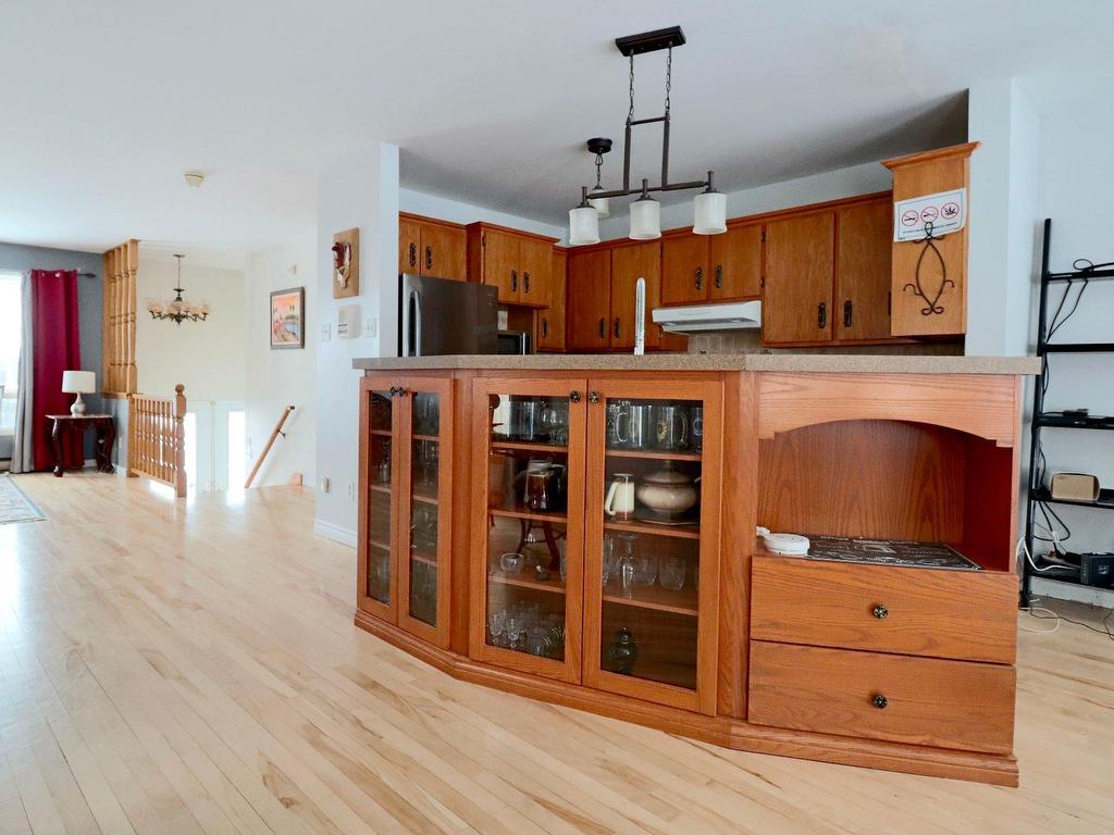 









460

 - 462


Rue Julien

,
Trois-Rivières,




QC
G8T6X1

