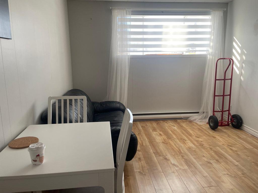 









460

 - 462


Rue Julien

,
Trois-Rivières,




QC
G8T6X1

