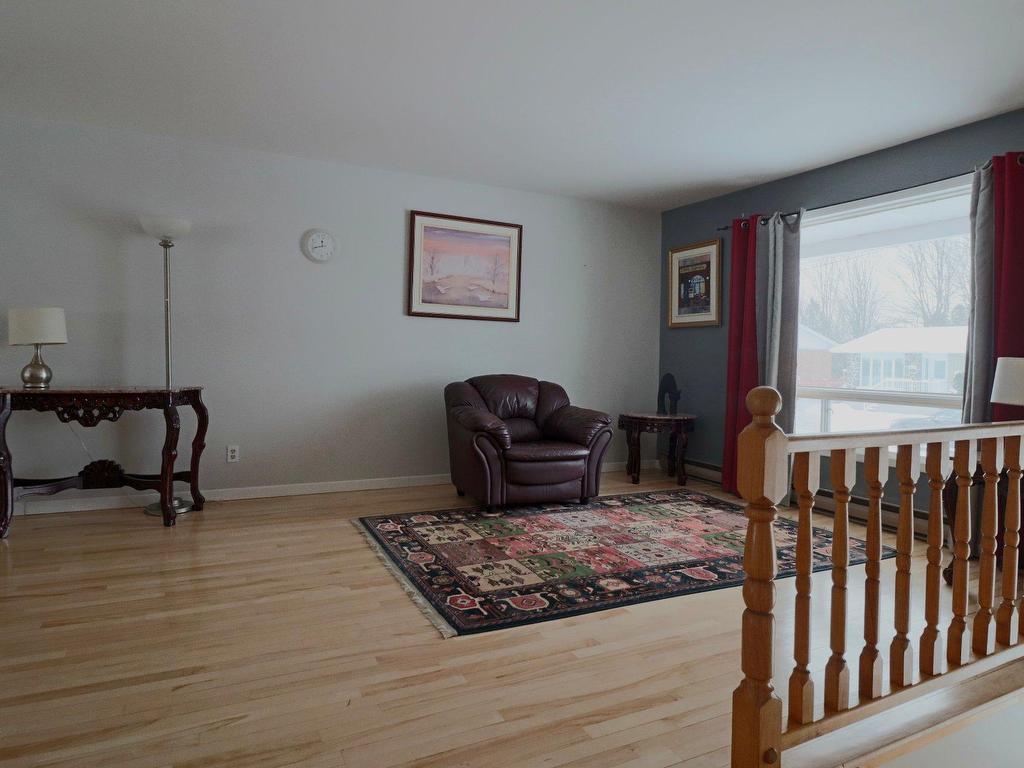 









460

 - 462


Rue Julien

,
Trois-Rivières,




QC
G8T6X1


