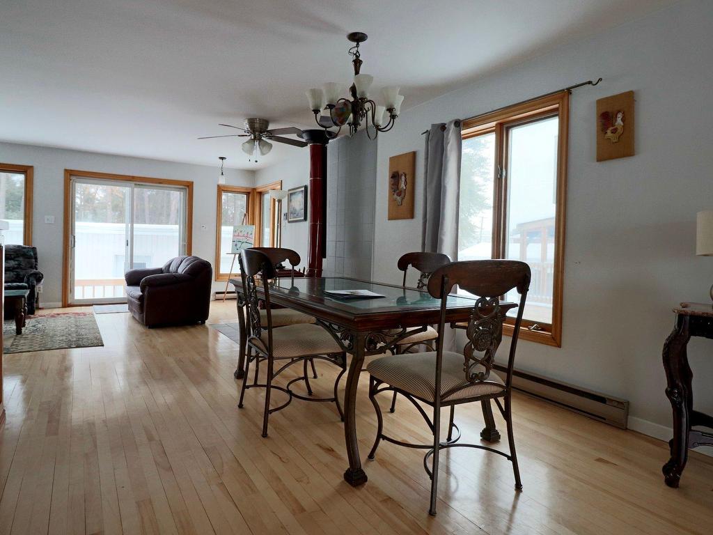 









460

 - 462


Rue Julien

,
Trois-Rivières,




QC
G8T6X1

