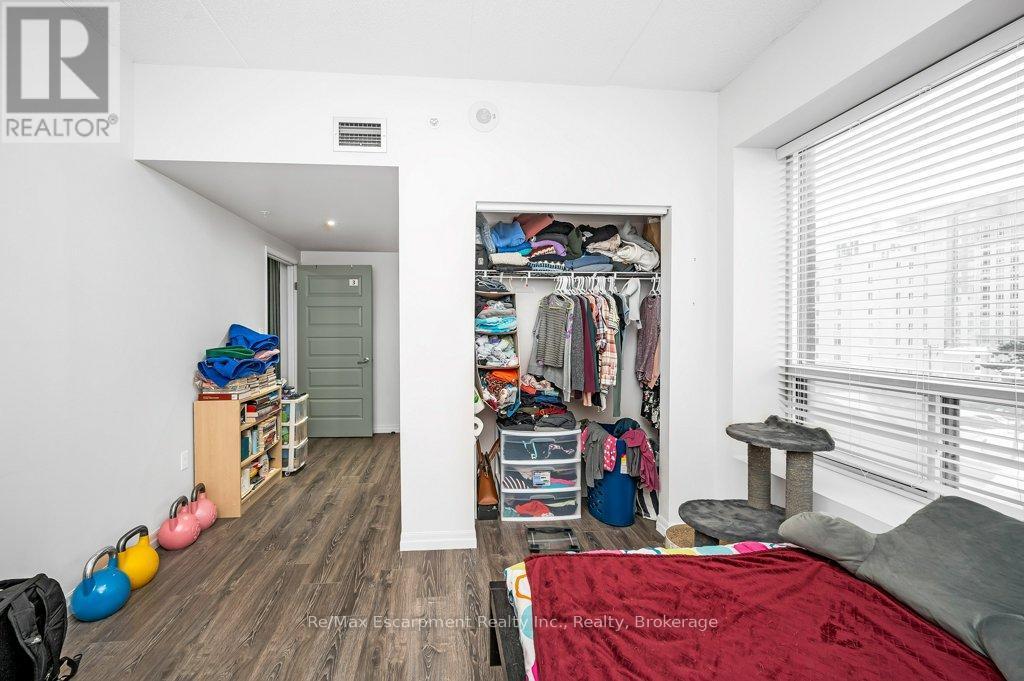 












502 - 8 HICKORY STREET W

,
Waterloo,




Ontario
N2L3H6

