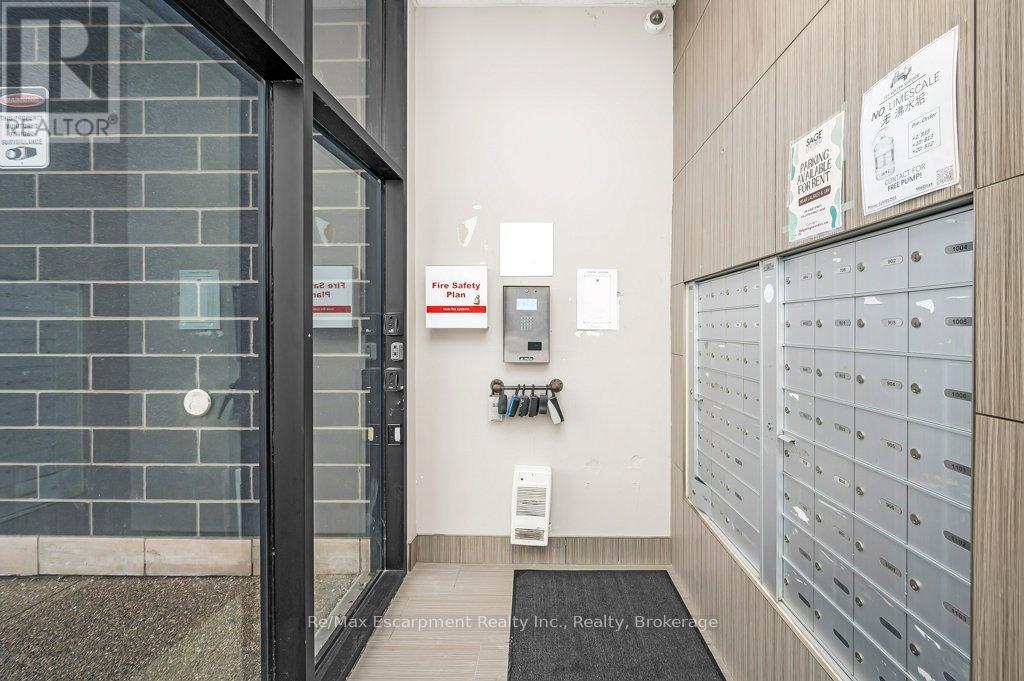 












502 - 8 HICKORY STREET W

,
Waterloo,




Ontario
N2L3H6


